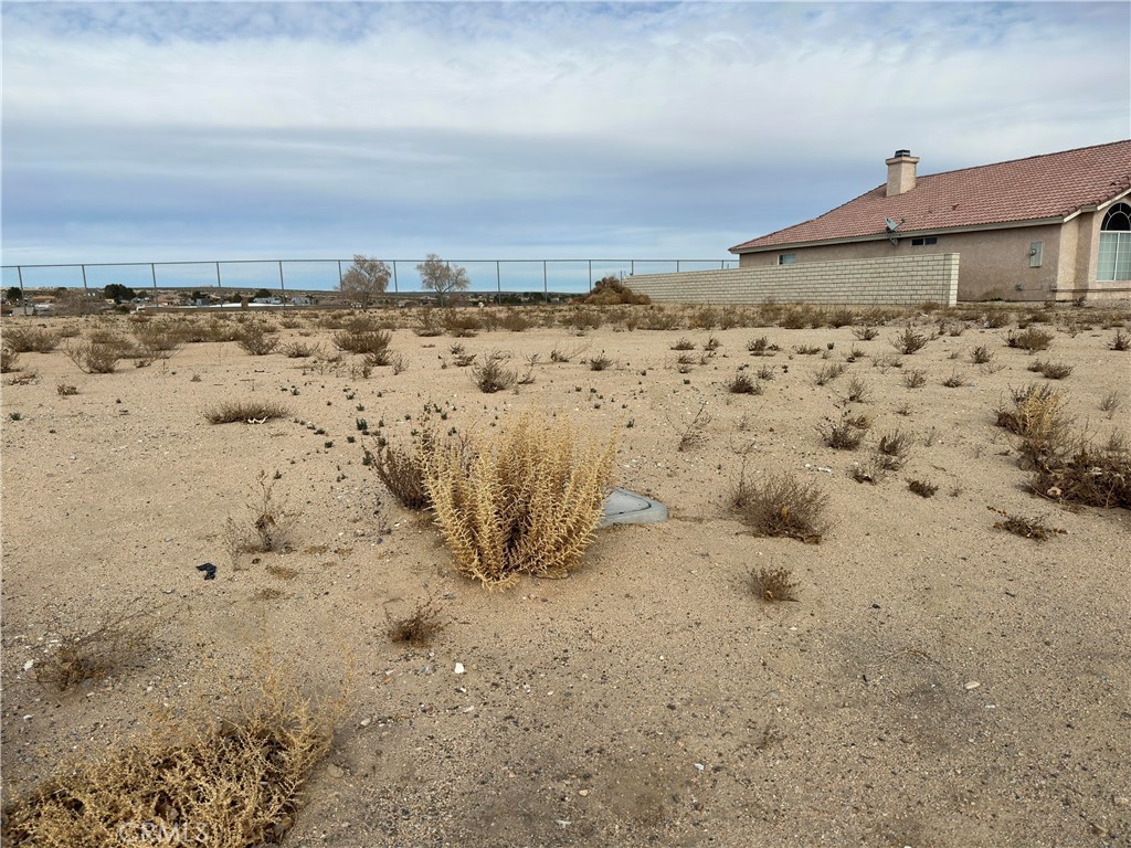 14018 Topmast Drive Property Photo 5