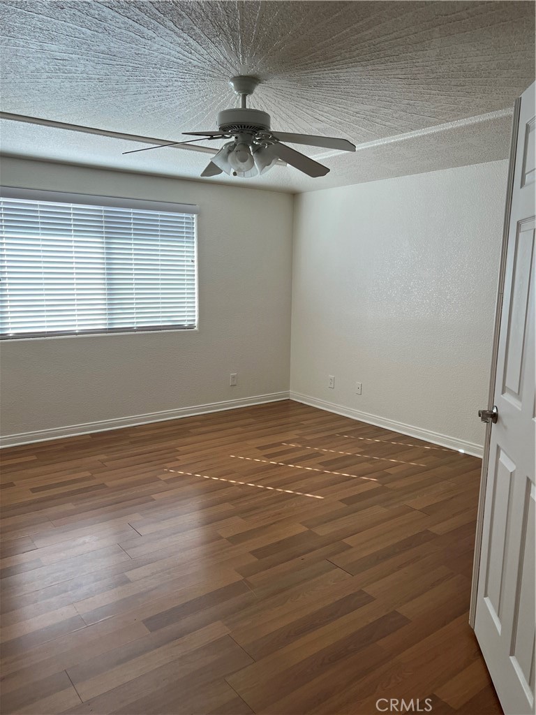 15463 Riverside Street Property Photo 15