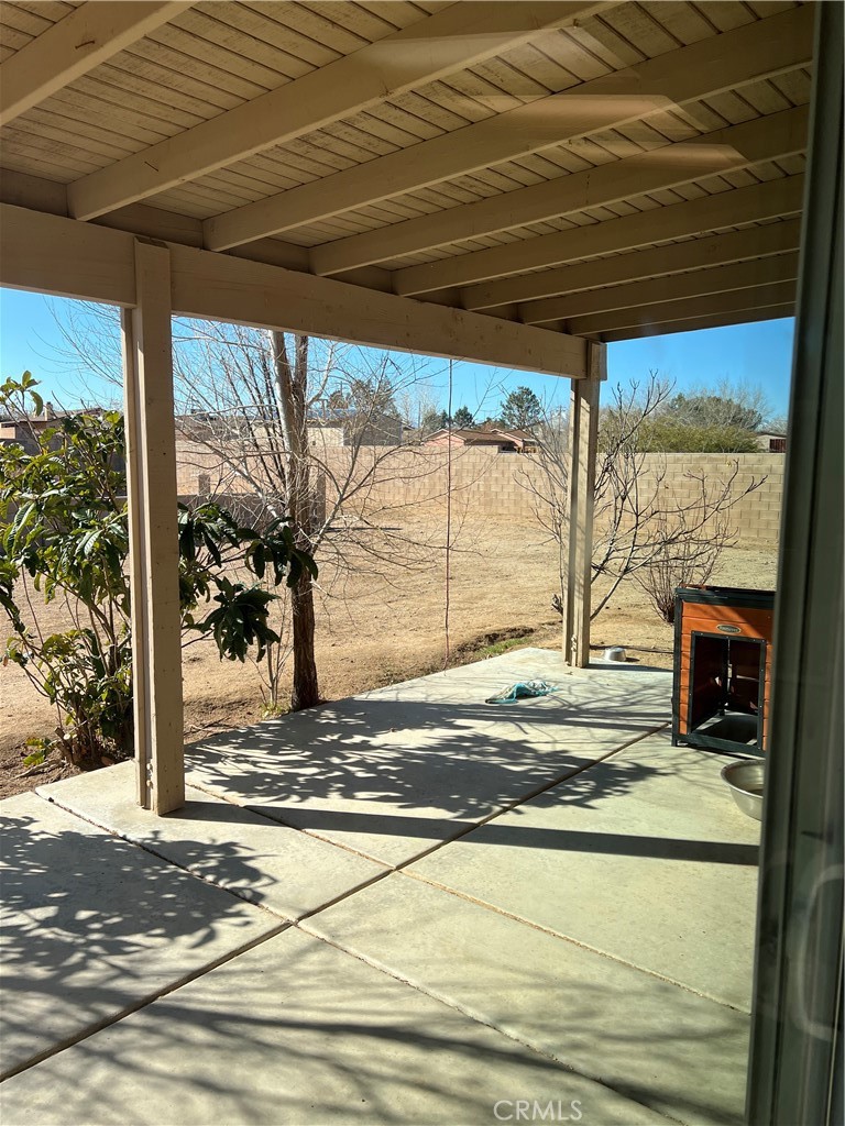 15463 Riverside Street Property Photo 17