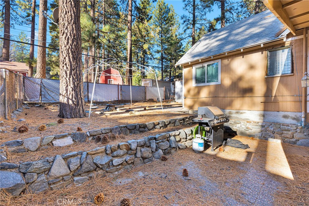 1329 Helen Street Property Photo 6