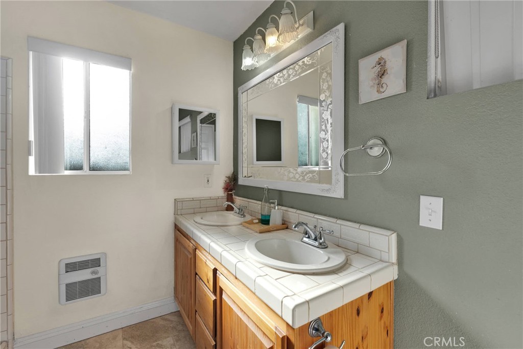 1329 Helen Street Property Photo 21