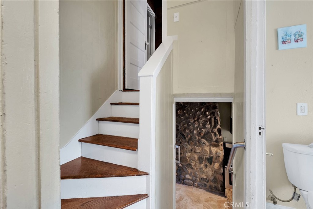1329 Helen Street Property Photo 29