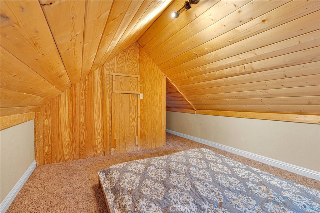 1329 Helen Street Property Photo 36