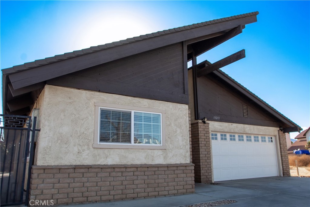 13213 Sea Gull Drive Property Photo 2