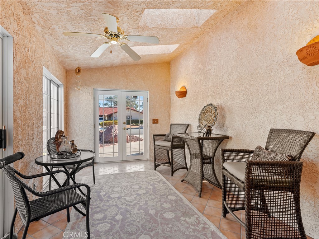 14854 Blue Grass Drive Property Photo 3