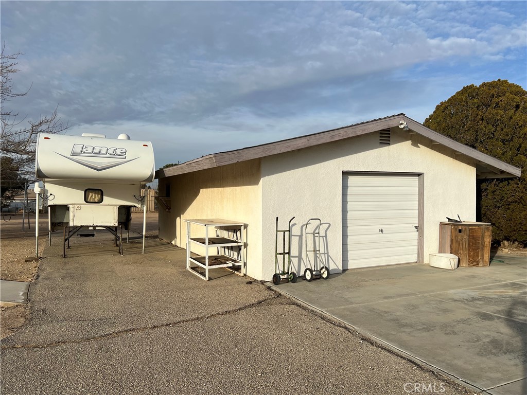 15960 Sycamore Street Property Photo 4