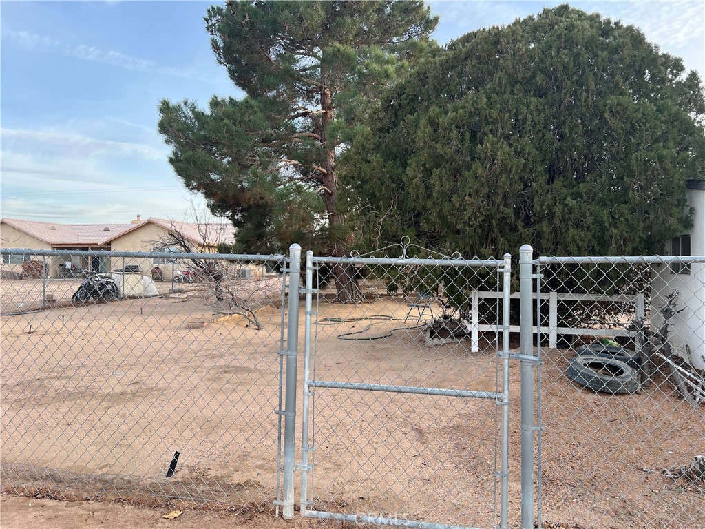15960 Sycamore Street Property Photo 44