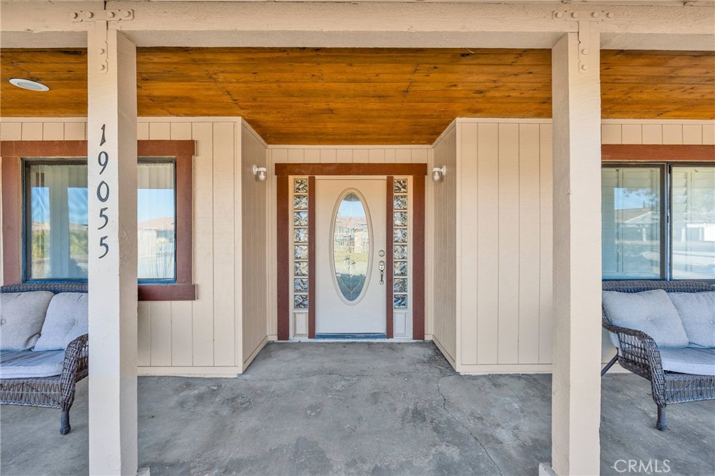 19055 Seaforth Street Property Photo 2