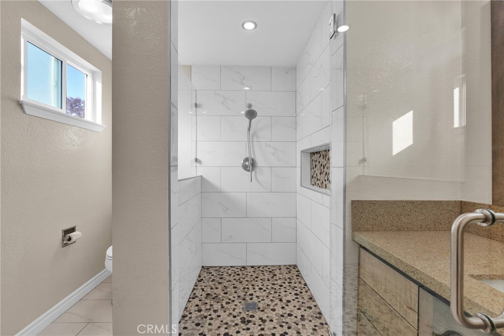19055 Seaforth Street Property Photo 33