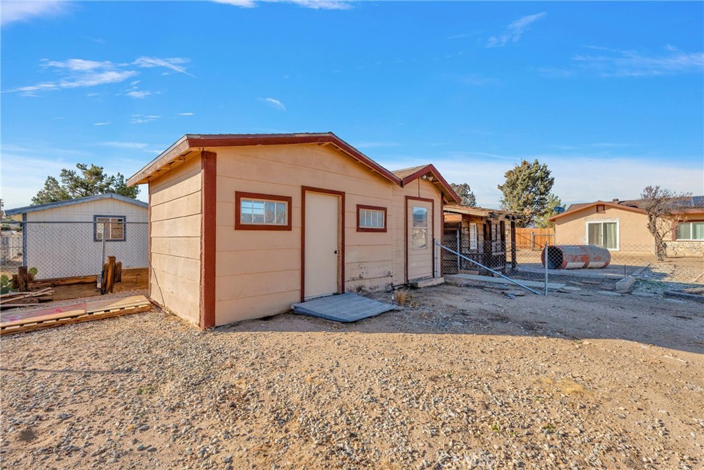 19055 Seaforth Street Property Photo 37