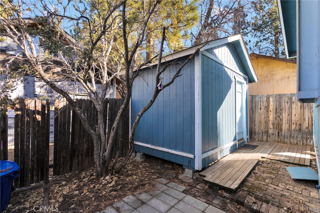 319 Santa Barbara Avenue Property Photo 19