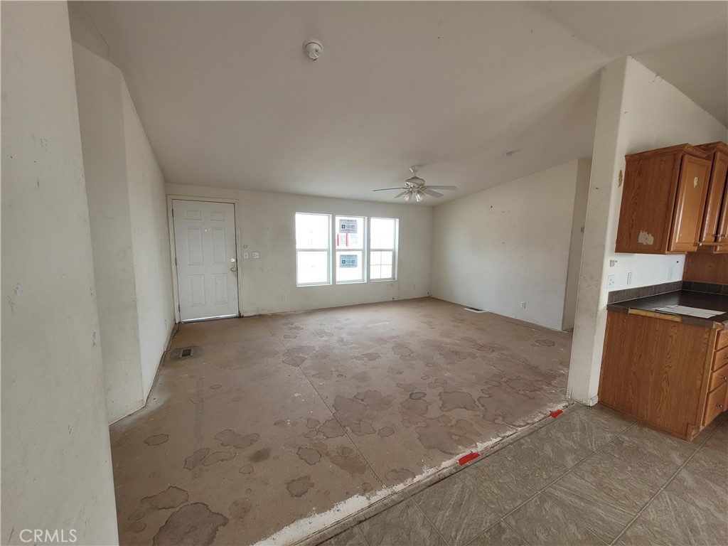46390 Alamosa Road Property Photo 4