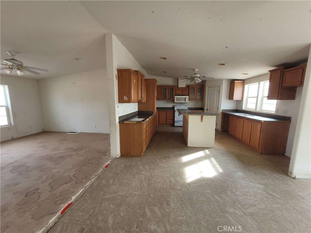 46390 Alamosa Road Property Photo 5