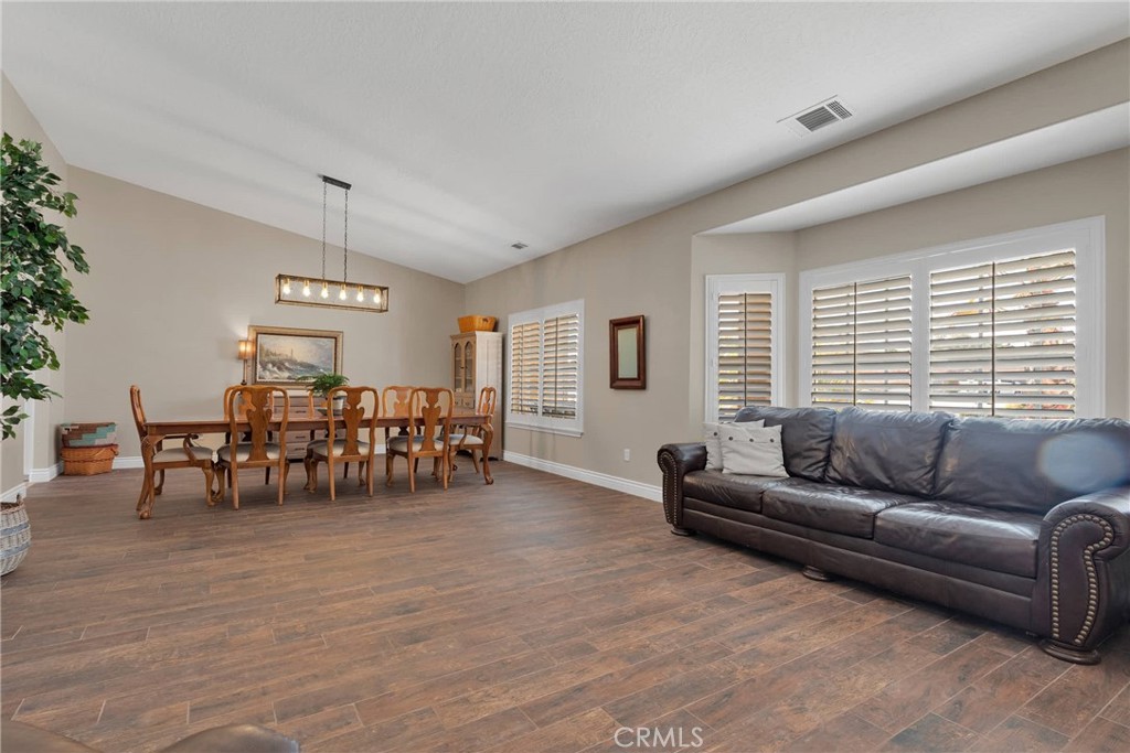 7051 Oak Valley Court Property Photo 11