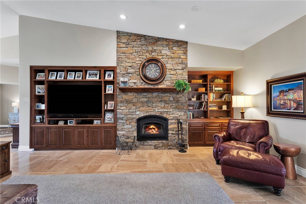 7051 Oak Valley Court Property Photo 16