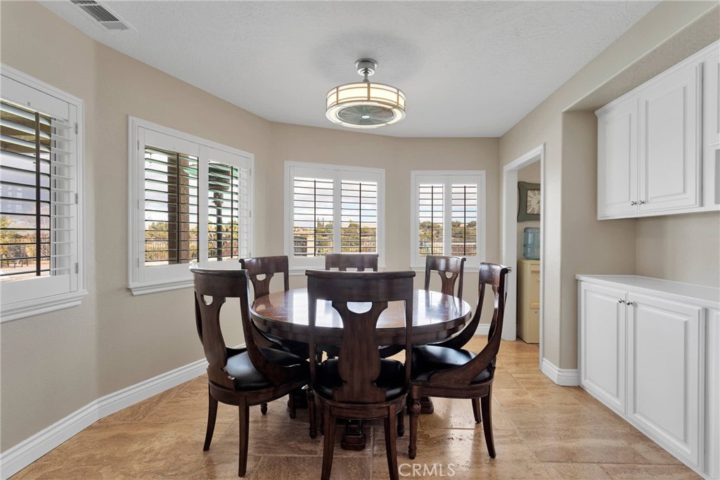 7051 Oak Valley Court Property Photo 18