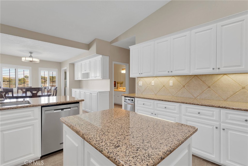 7051 Oak Valley Court Property Photo 21