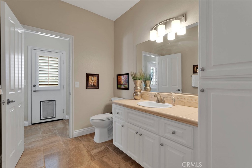 7051 Oak Valley Court Property Photo 26