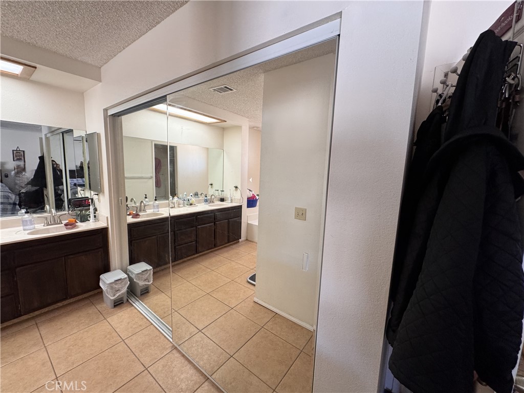 2030 Nelson Avenue Property Photo 21