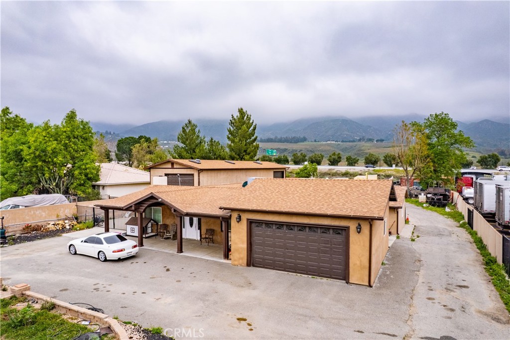 18642 Cajon Boulevard Property Photo 3