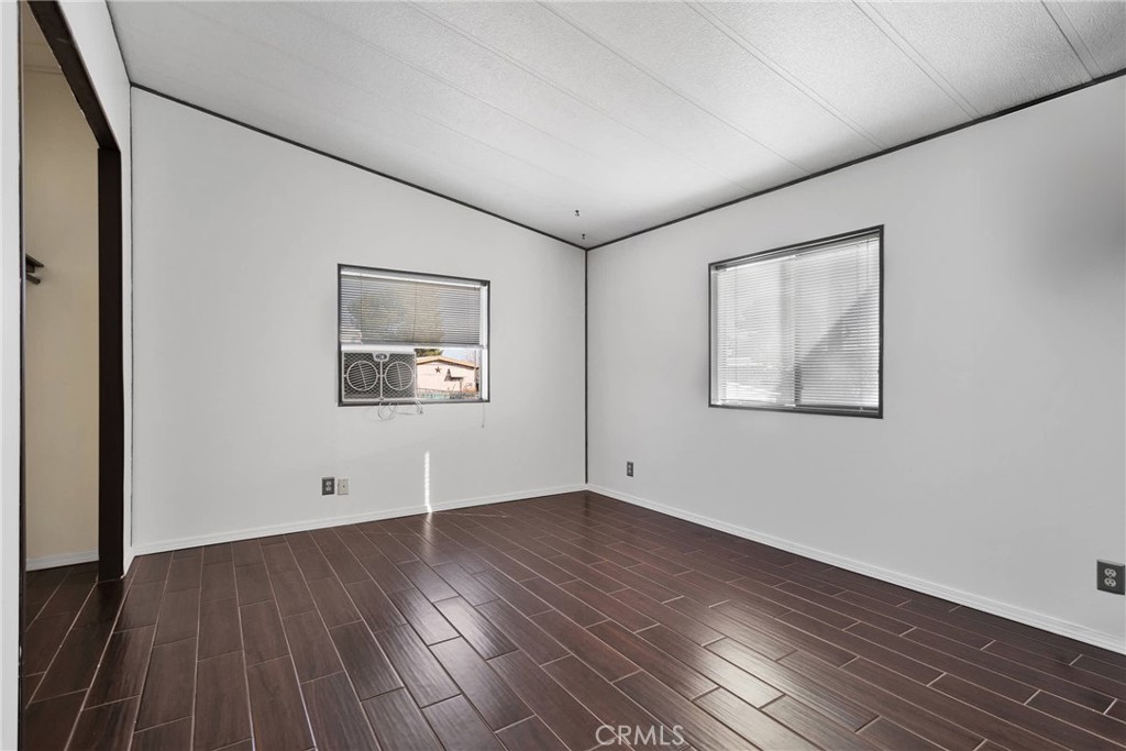 20683 Waalew Road B51 Property Photo 15