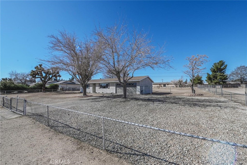 11442 Maple Avenue Property Photo 2