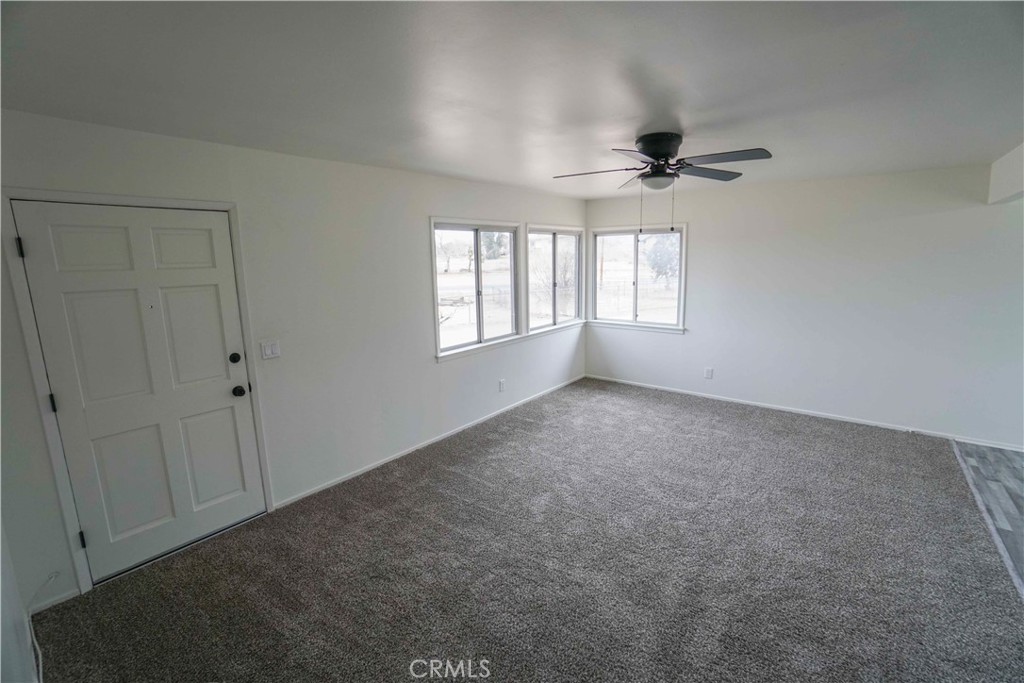 18557 Wisteria Street Property Photo 5