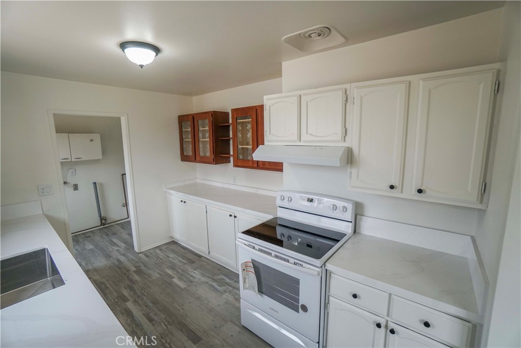18557 Wisteria Street Property Photo 9