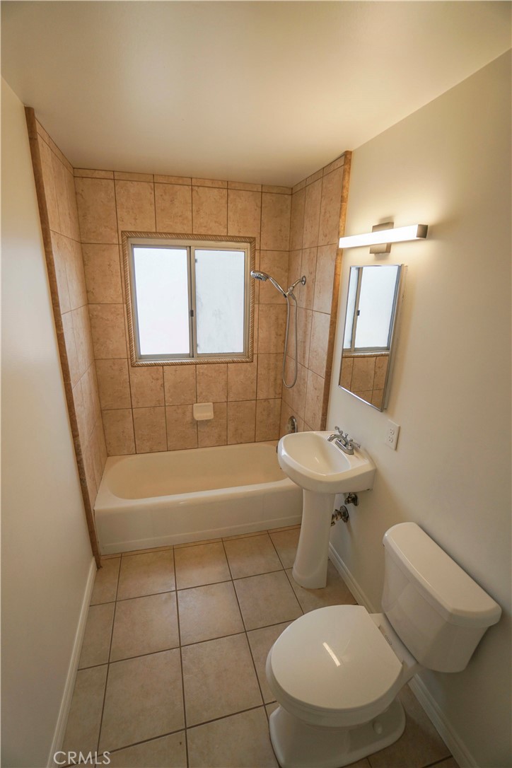 18557 Wisteria Street Property Photo 23