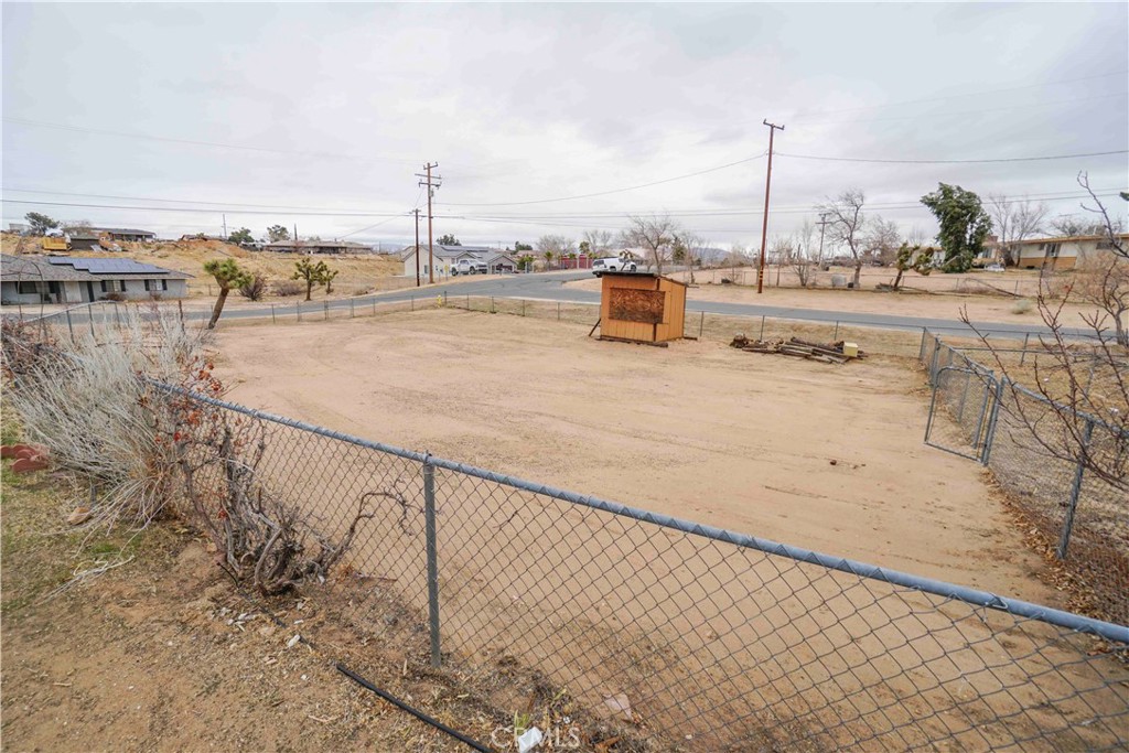 18557 Wisteria Street Property Photo 25