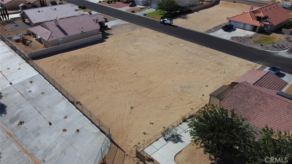14008 Topmast Drive Property Photo 5