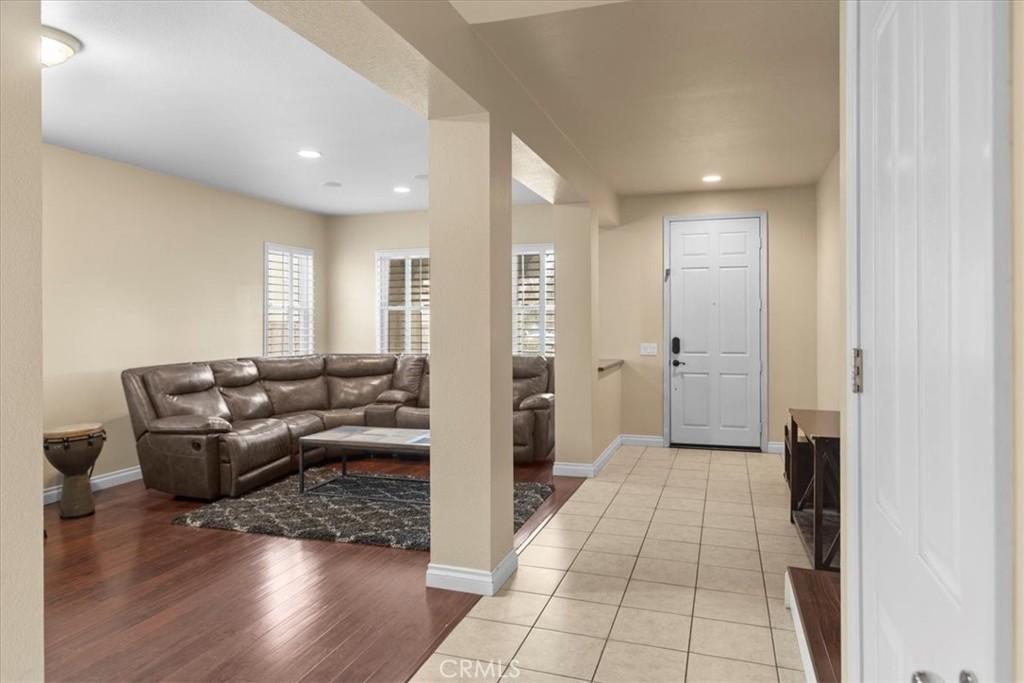 16524 Hastings Place Property Photo 8