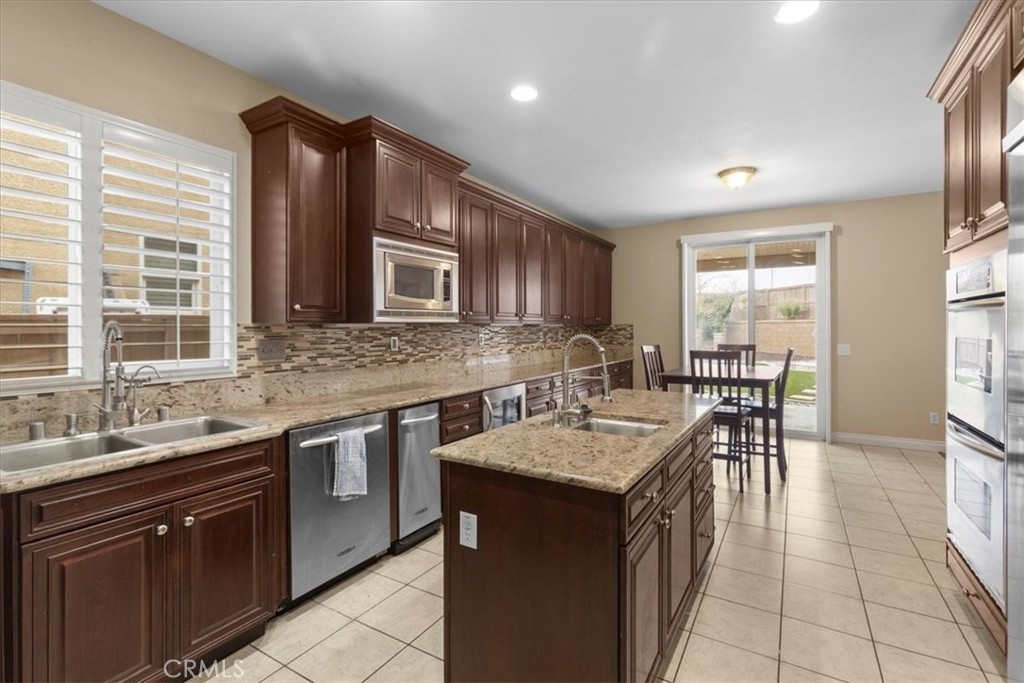 16524 Hastings Place Property Photo 12