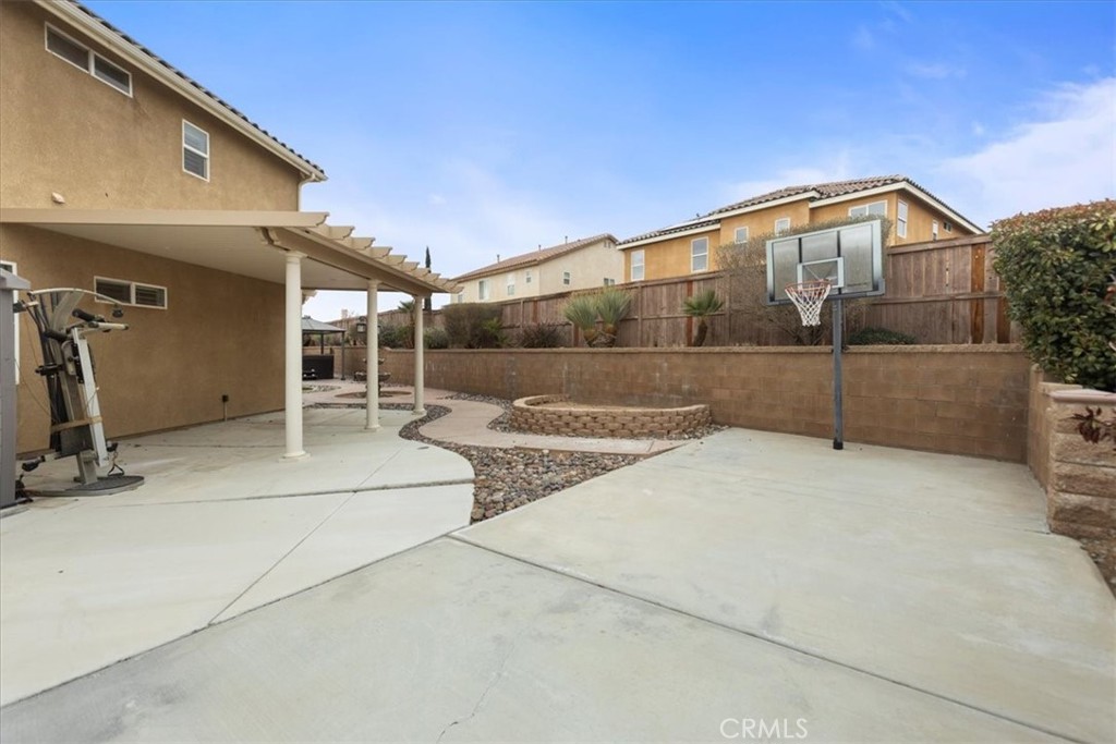 16524 Hastings Place Property Photo 46