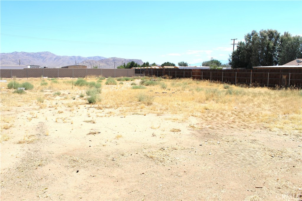13933 Quinnault Road Property Photo 23