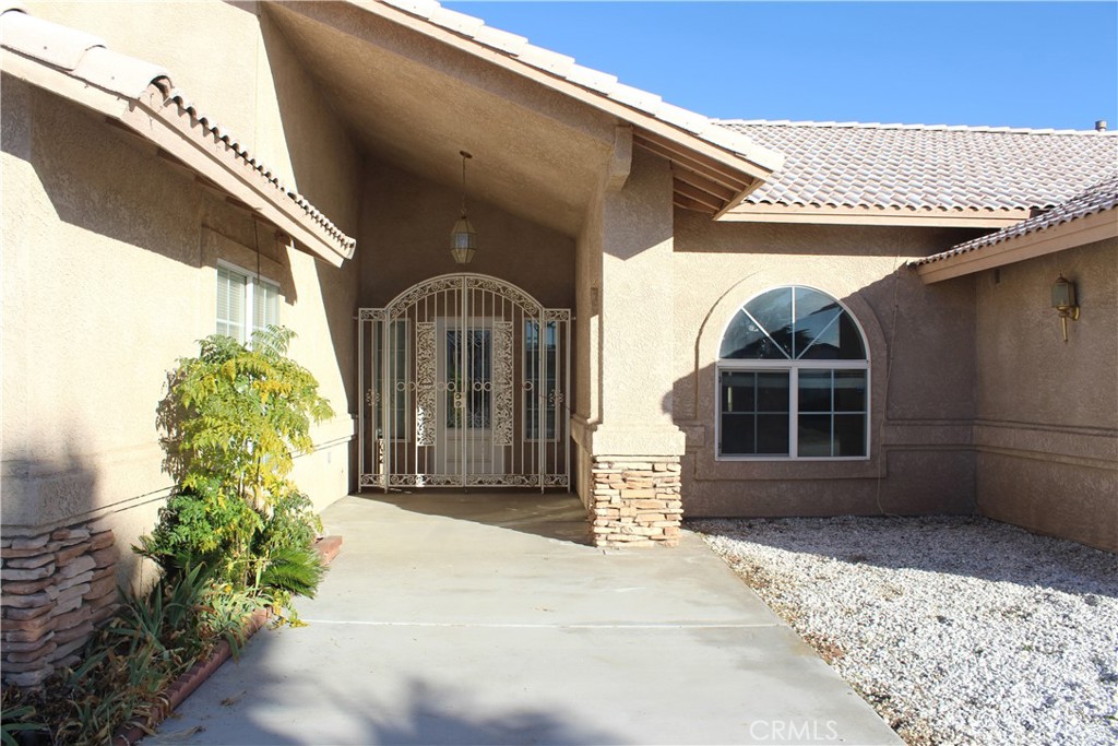 16263 Chiwi Road Property Photo 4