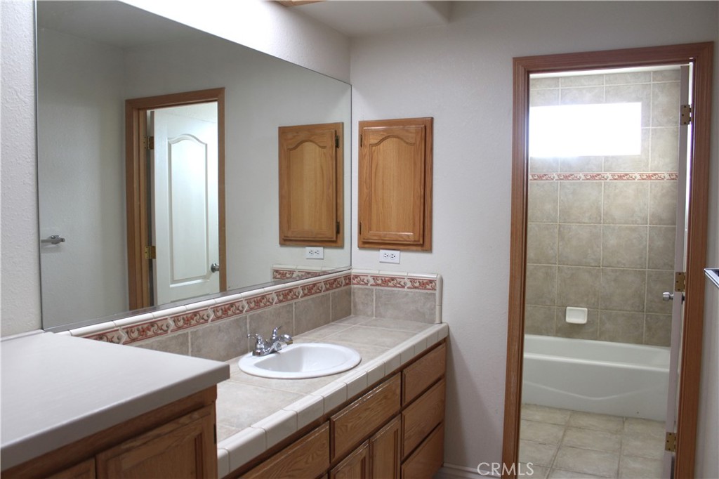 16263 Chiwi Road Property Photo 24