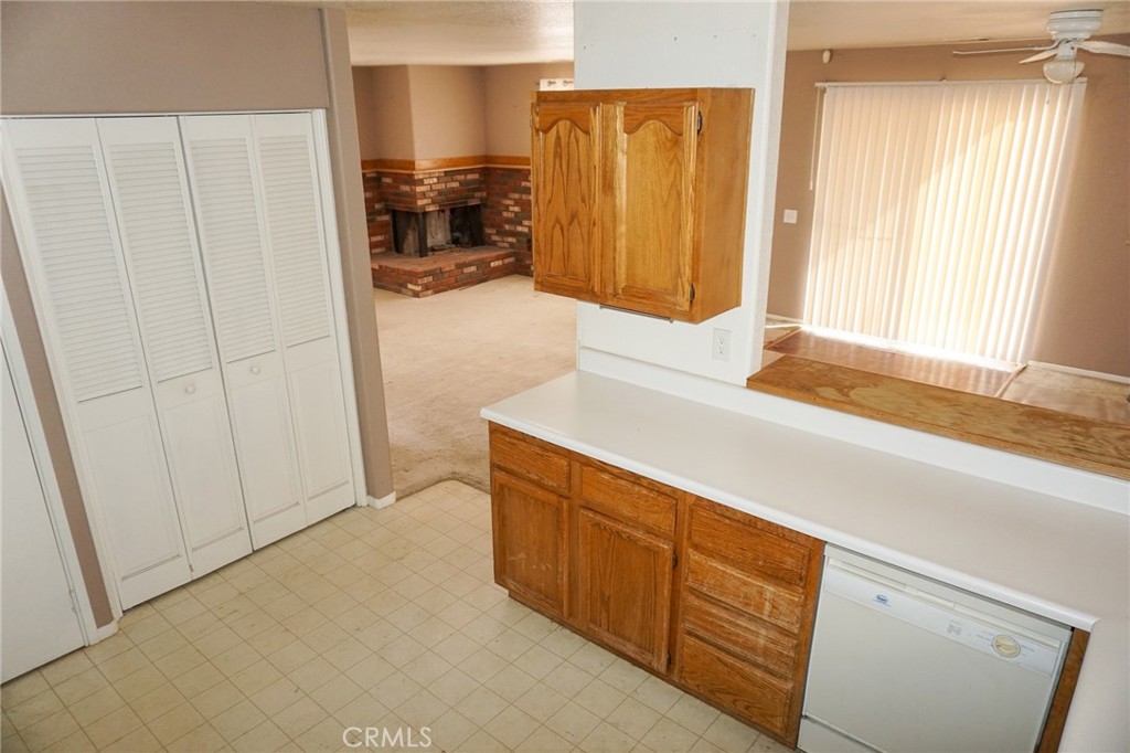 9022 Glendale Street Property Photo 6