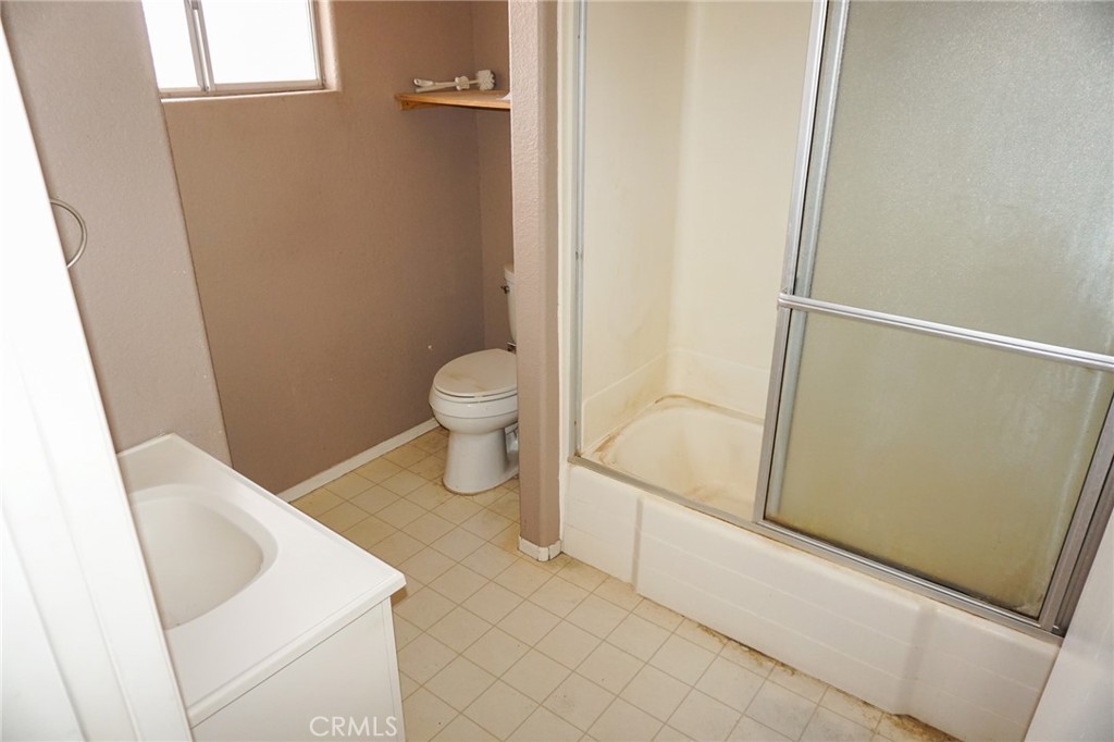 9022 Glendale Street Property Photo 16