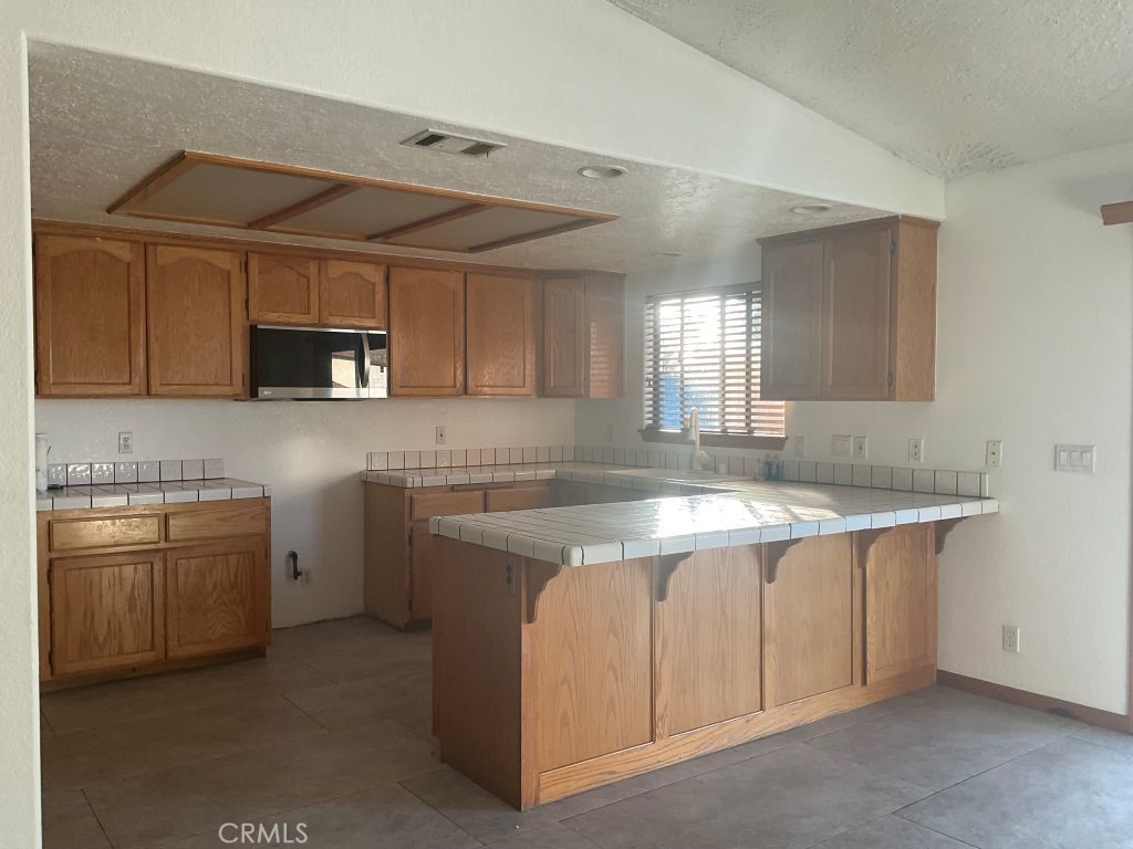 17780 Hinton Street Property Photo 5