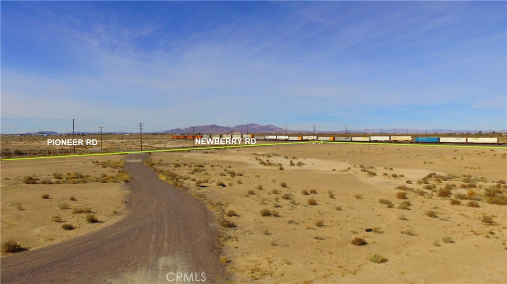 53108238 Newberry Road Property Photo 4
