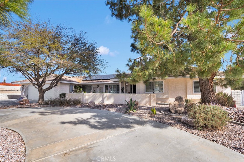 16309 Menahka Road Property Photo 2