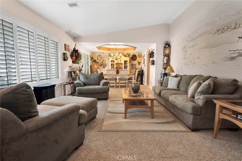 16309 Menahka Road Property Photo 8
