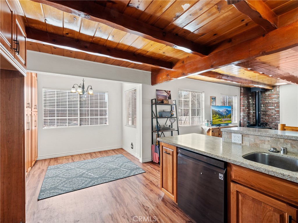 1036 Greenway Drive Property Photo 11
