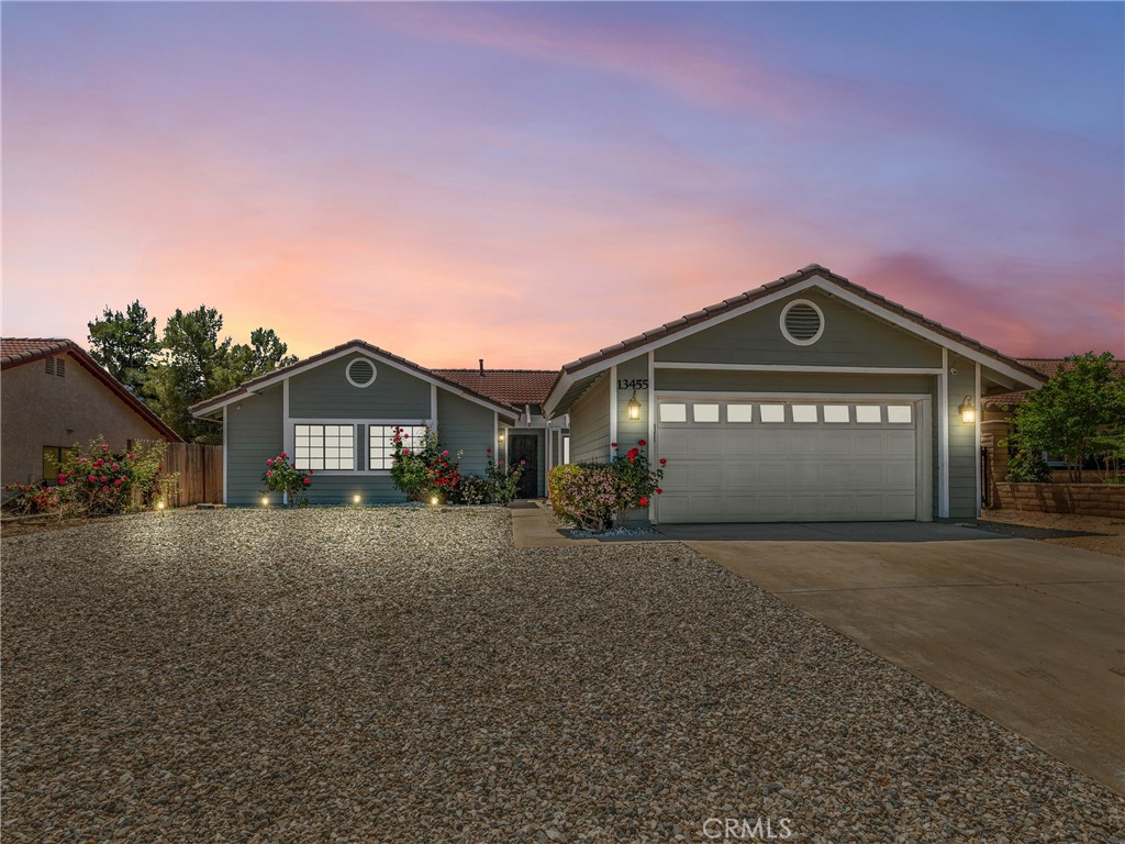 13455 Palm Street Property Photo 1