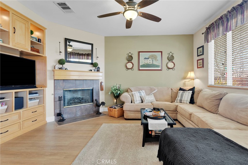 13372 Sunny Ridge Street Property Photo 29