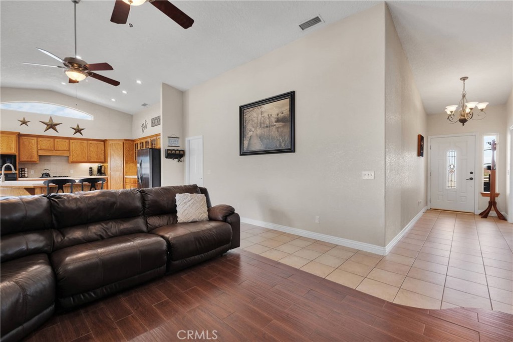 9372 Avalon Road Property Photo 6