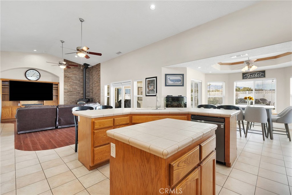 9372 Avalon Road Property Photo 11