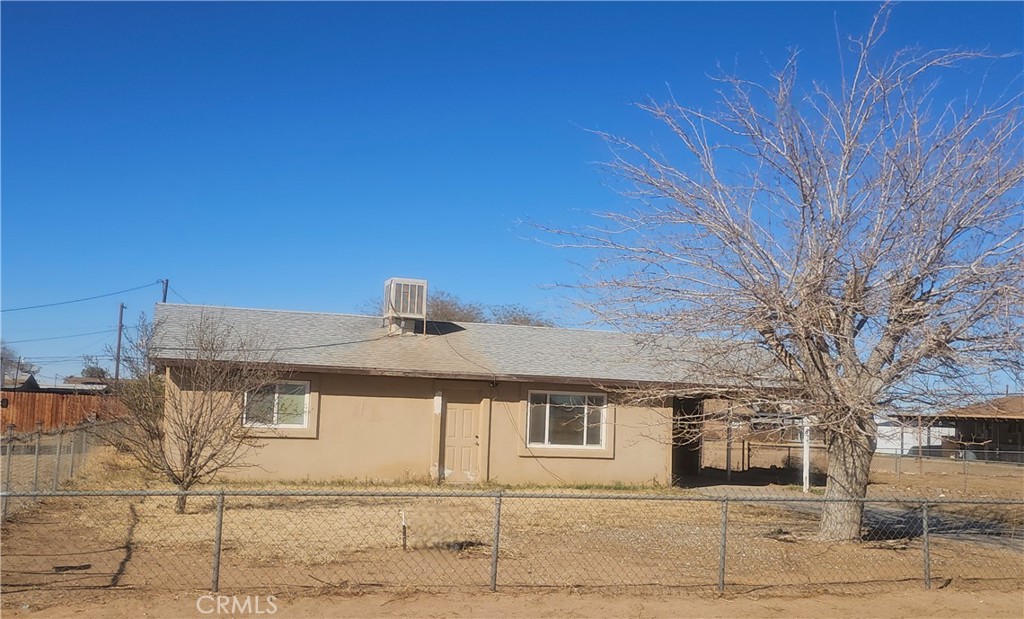 11874 Yates Avenue Property Photo 2