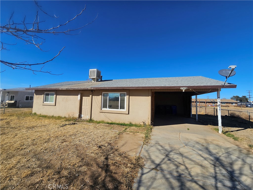 11874 Yates Avenue Property Photo 4